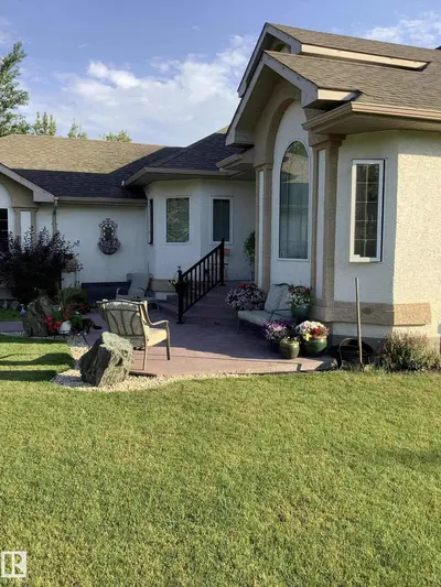 Interior photo 1 of 21366 TWP ROAD 530