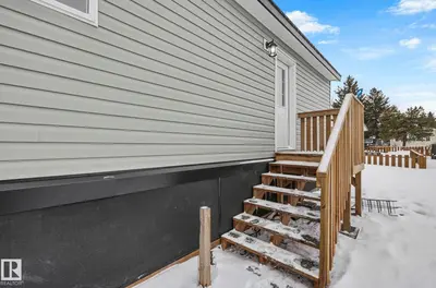 Interior photo 4 of 184 305 Calahoo RD