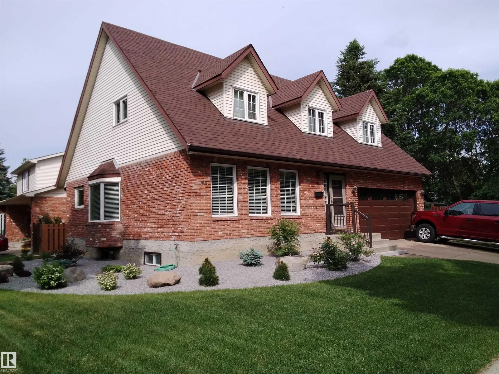 41 Pineridge CR, St. Albert - 5 bedroom Detached Single Family for sale