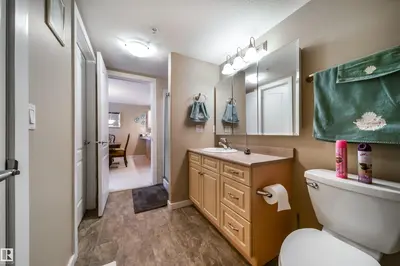 Interior photo 4 of #237 278 SUDER GREENS DR NW