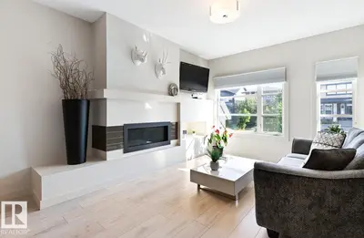 Interior photo 4 of 3 KENTON WY