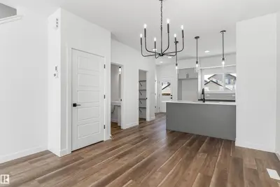 Interior photo 3 of 1008 14 AV NW