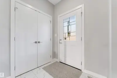 Interior photo 4 of 4604 35 Street