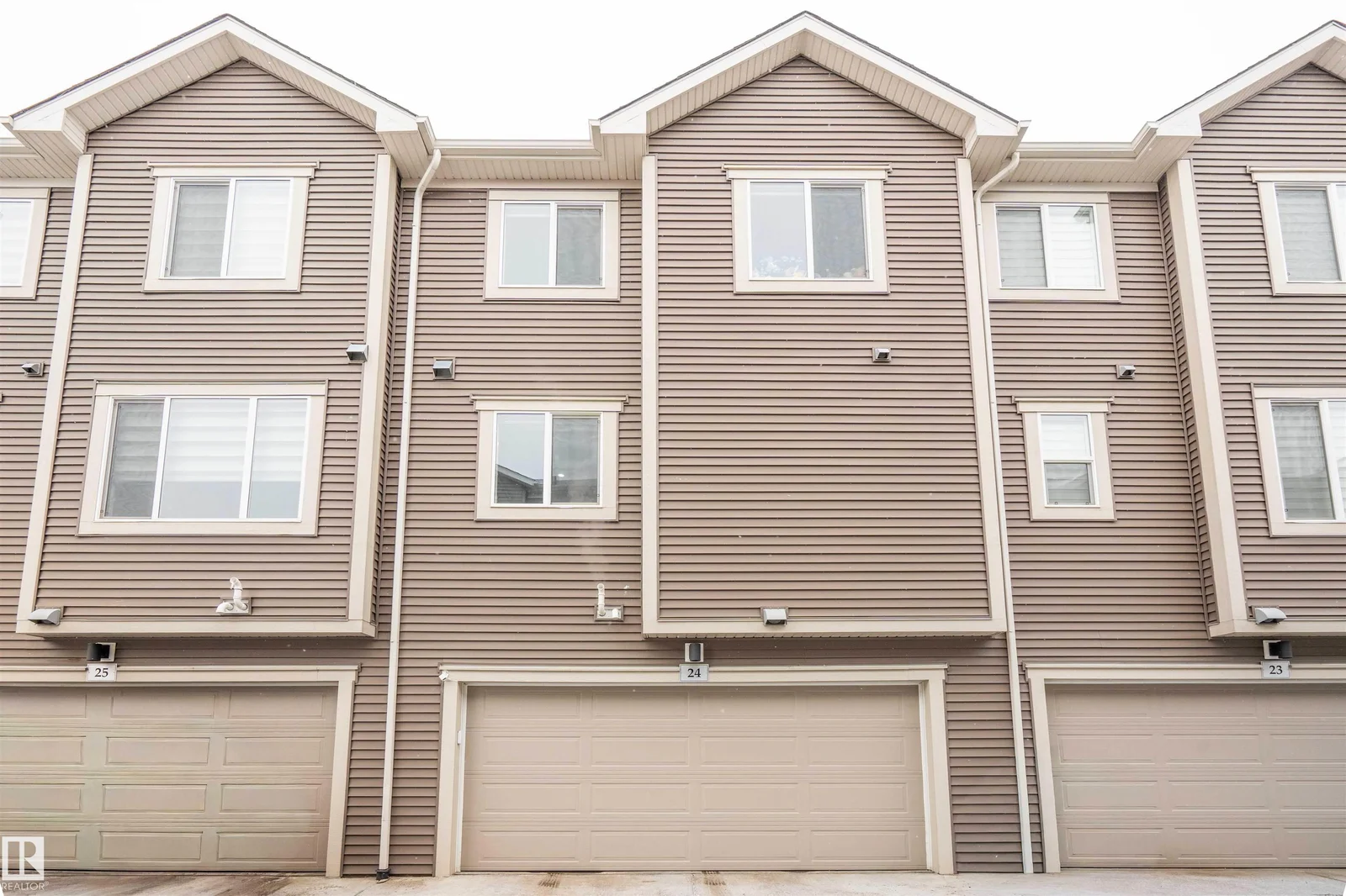 #24 2072 WONNACOTT WY SW, Edmonton - 3 bedroom Townhouse for sale