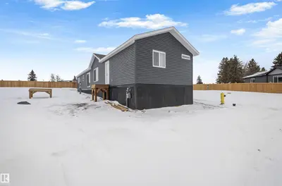 Interior photo 2 of #323 305 Calahoo RD