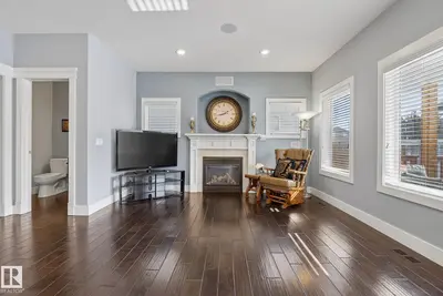 Interior photo 3 of 1519 CHAPMAN WY SW