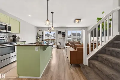 Interior photo 4 of 48 SIERRA WD