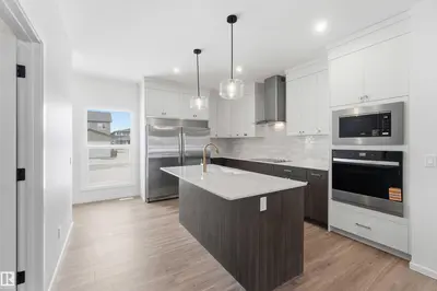 Interior photo 2 of 5735 Hawthorn CM SW SW