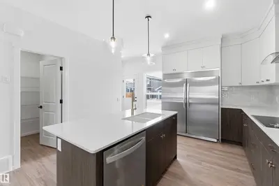 Interior photo 3 of 5735 Hawthorn CM SW SW