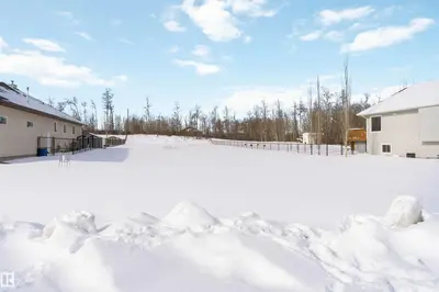 Interior photo 4 of 3726 47 ST