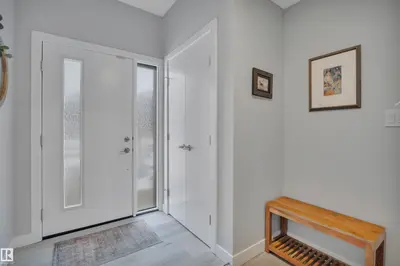 Interior photo 4 of #2 50 EBONY BV