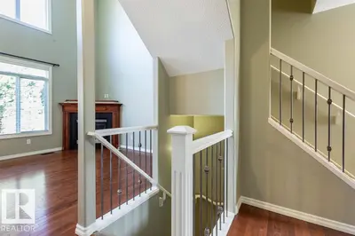 Interior photo 4 of 11546 11 AV SW