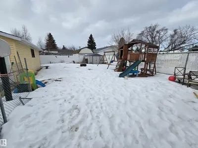 Interior photo 2 of 22 SOUTH PARK DR