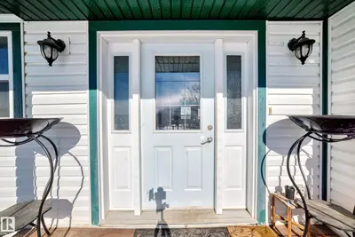 Interior photo 2 of #8 54514 RR12