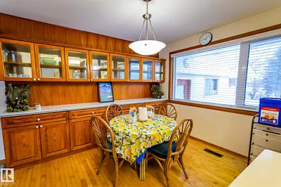 Interior photo 4 of 4812 51 AV
