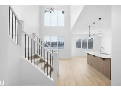 Interior photo 2 of 1323 11 AV NW