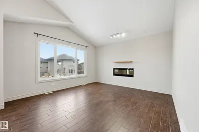 Interior photo 4 of 1346 CUNNINGHAM DR W SW