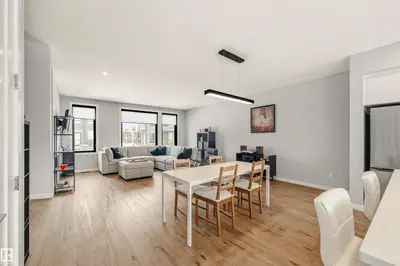Interior photo 2 of #44 1304 RUTHERFORD RD SW