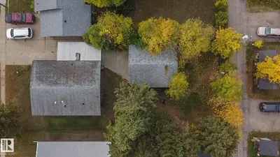 Interior photo 4 of 4814 53 ST