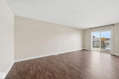 Interior photo 3 of 1351 CUNNINGHAM DR SW