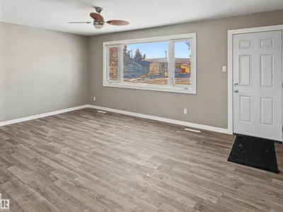 Interior photo 1 of 5010 48 AV
