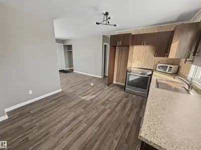 Interior photo 3 of 5010 48 AV