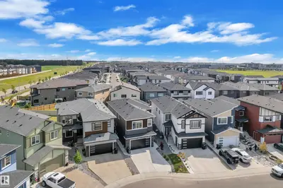 Interior photo 2 of 1809 18A AV NW