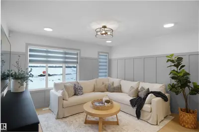 Interior photo 4 of 13133 214 ST NW