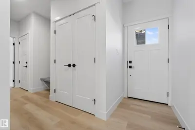 Interior photo 2 of 22 Grayson GR