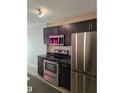 Interior photo 4 of 4705 CRABAPPLE RUN RU SW