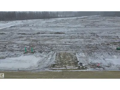 Interior photo 1 of 4 26131 TWP RD 532A