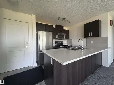 Interior photo 3 of #312 667 WATT BV SW