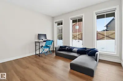 Interior photo 4 of #25 1051 GRAYDON HILL BV SW