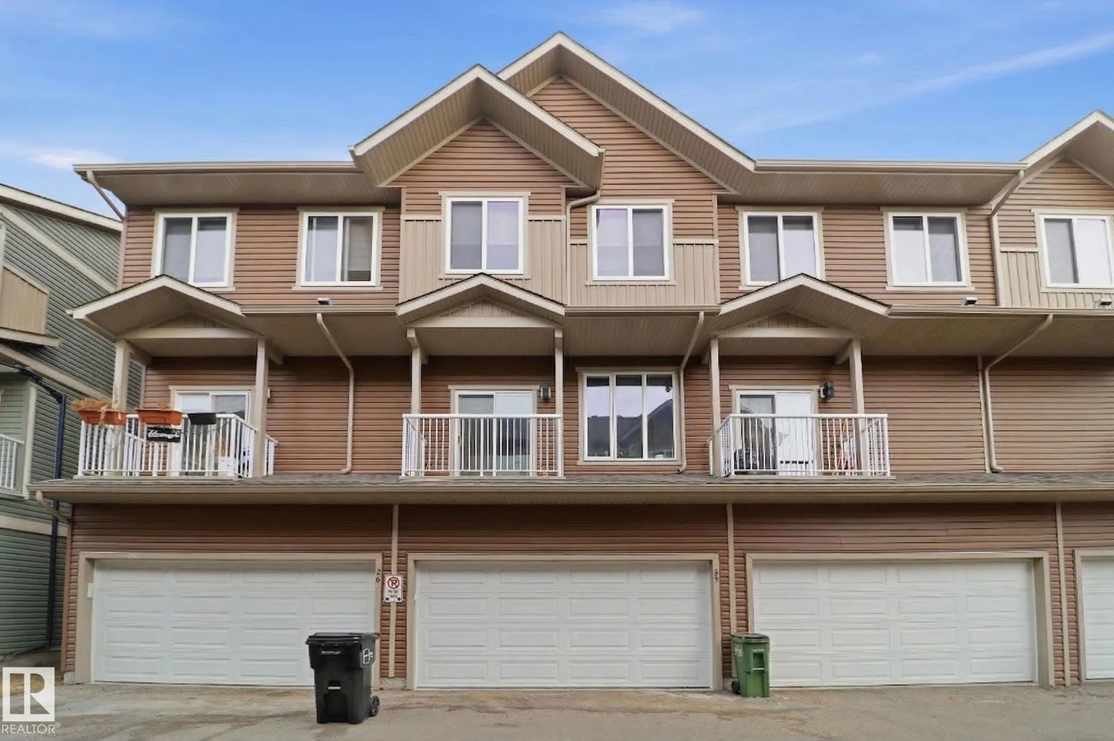 #25 1051 GRAYDON HILL BV SW, Edmonton - 3 bedroom Townhouse for sale