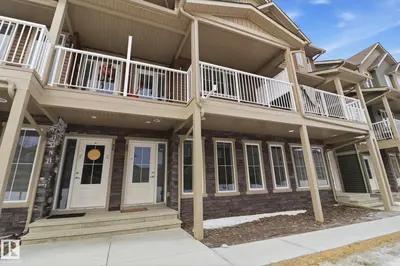 Interior photo 1 of #25 1051 GRAYDON HILL BV SW