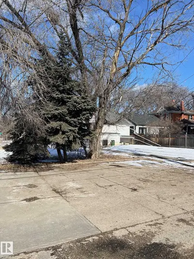 Interior photo 2 of 8915 99 ST NW