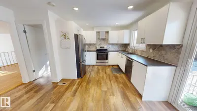 Interior photo 4 of 3718 103B ST NW