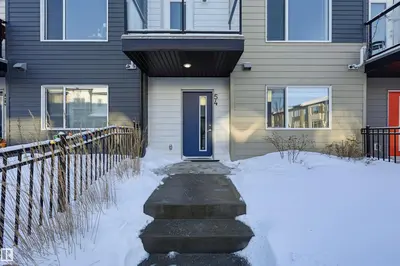 Interior photo 4 of #54 804 WELSH DR SW