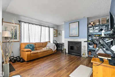 Interior photo 2 of 10919 116 ST NW