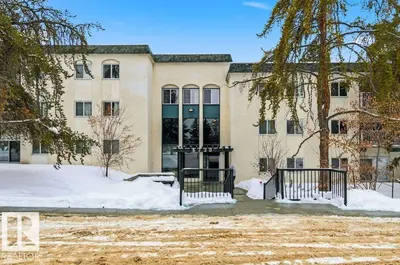 Interior photo 2 of #124 5730 RIVERBEND RD NW