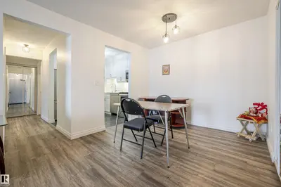 Interior photo 3 of #104 316 Woodbridge WY
