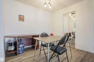 Interior photo 4 of #104 316 Woodbridge WY