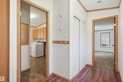 Interior photo 2 of 453020 RGE ROAD 274