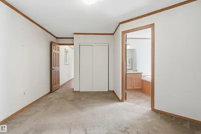 Interior photo 4 of 453020 RGE ROAD 274