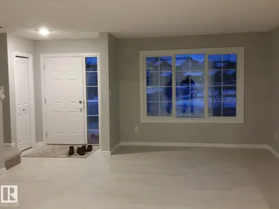 Interior photo 1 of 326 DESROCHERS BV SW
