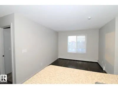 Interior photo 4 of #430 5515 7 AV SW