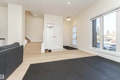 Interior photo 3 of #2 11569 UNIVERSITY AV NW