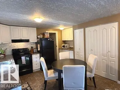 Interior photo 2 of 1141 Lake Vista Drive