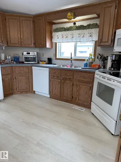 Interior photo 3 of #67 4204 47 ST