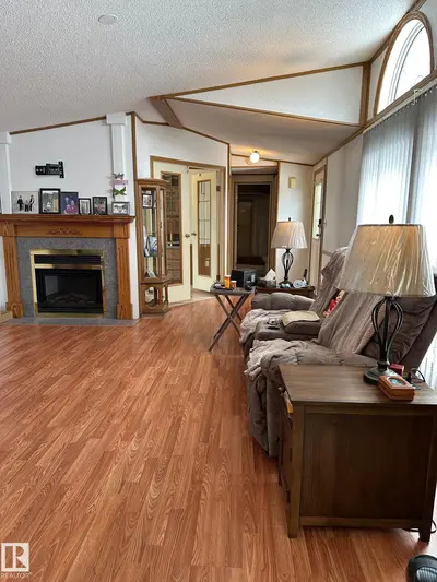 Interior photo 4 of #67 4204 47 ST